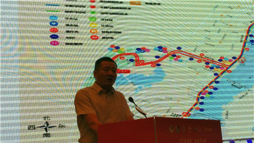 1534653928231753.jpg 图5介绍马拉松线路.jpg