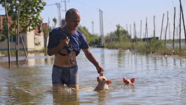 2018-08-24t121658z_788709794_rc1cd8eae2c0_rtrmadp_3_asia-storm-china.jpg 2018-08-24t121658z_788709794_rc1cd8eae2c0_rtrmadp_3_asia-storm-china.jpg