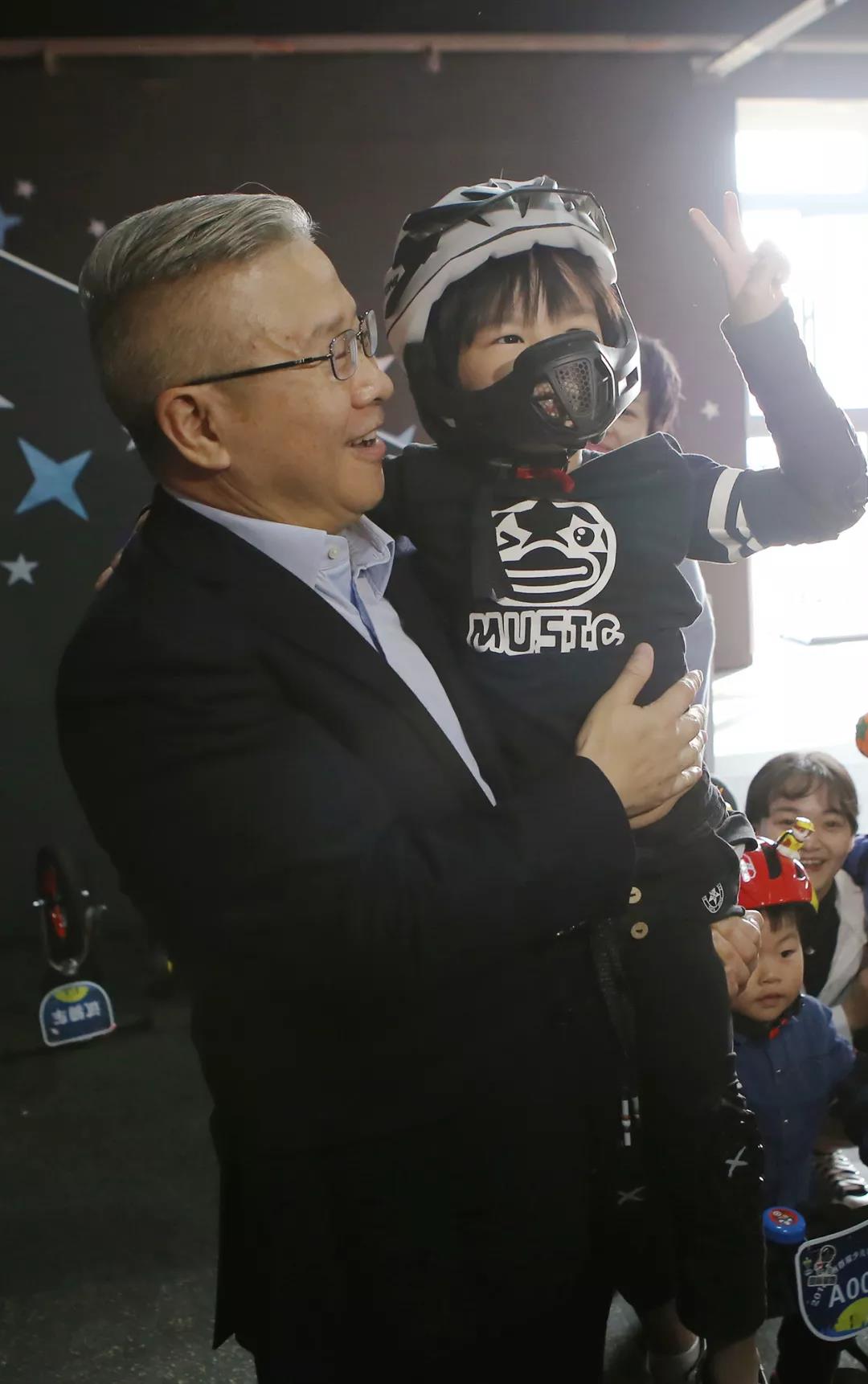 微信图片_20181031212410.jpg 微信图片_20181031212410.jpg