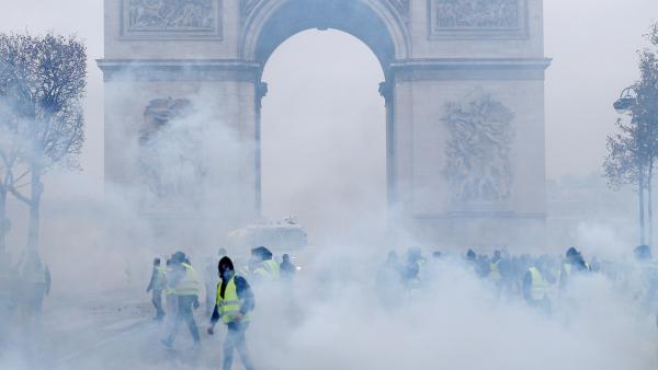 2018-12-01t210056z_2010964295_rc1bbc36b200_rtrmadp_3_france-protests.jpg 2018-12-01t210056z_2010964295_rc1bbc36b200_rtrmadp_3_france-protests.jpg