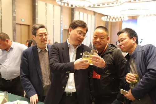 微信图片_20190411235829_副本.jpg 微信图片_20190411235829_副本.jpg