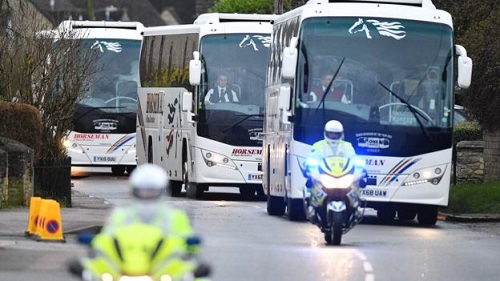 _110725269_coachestransporteighty-threebritonsand27foreignnationalswhohavebeenevacuatedfromwuhanfollowingacoronavirusoutbreakfromrafbrizenortontoarroweparkhospitalinmerseyside.jpg _110725269_coachestransporteighty-threebritonsand27foreignnationalswhohavebeenevacuatedfromwuhanfollowingacoronavirusoutbreakfromrafbrizenortontoarroweparkhospitalinmerseyside.jpg