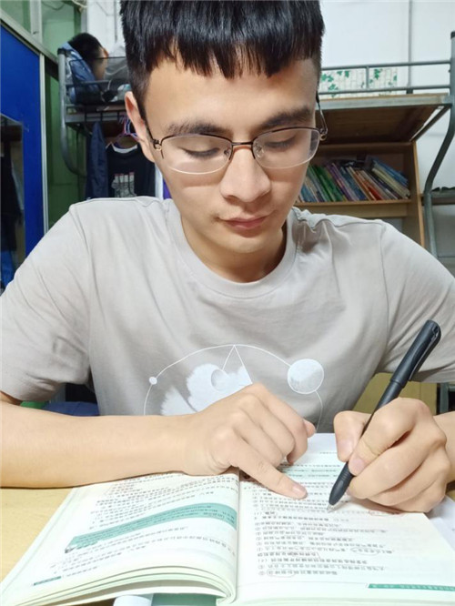图片7.jpg 图片7.jpg