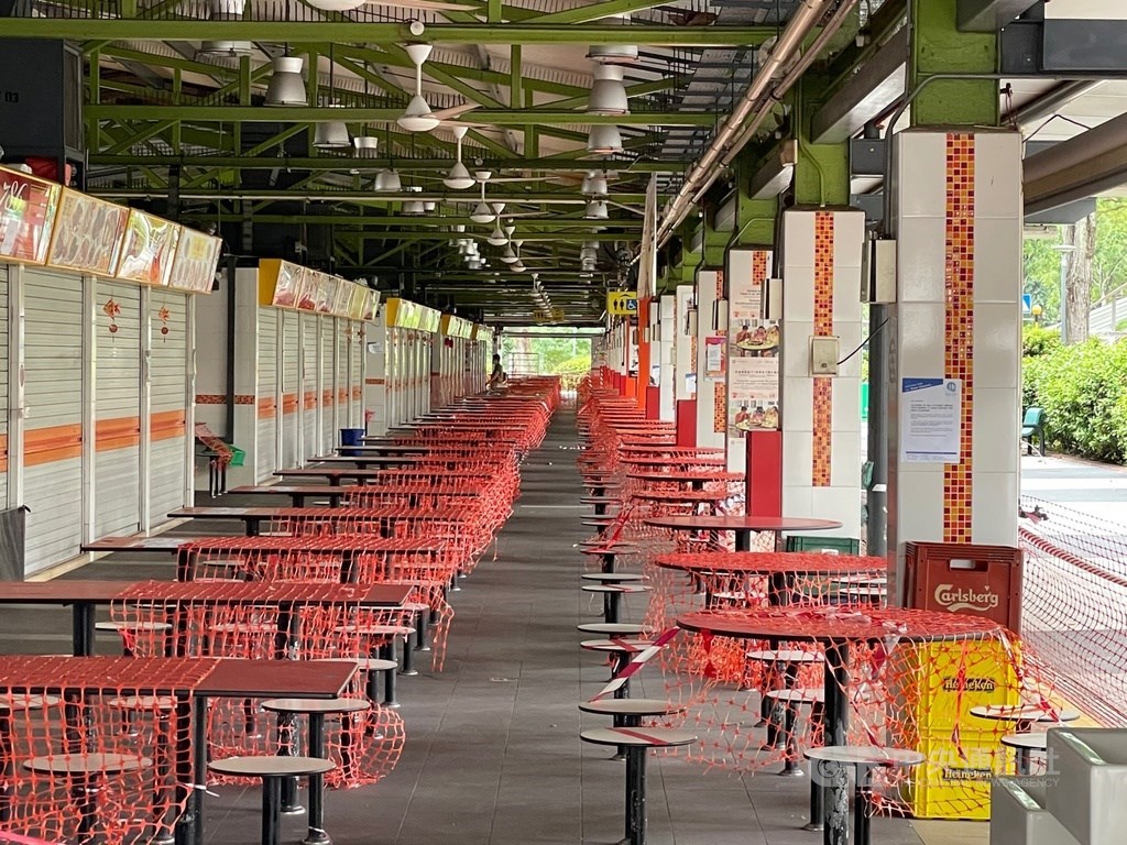 新加坡紅山景市場與熟食中心(Bukit Merah View Market & Hawker Center)近期出現感染群,該地點已關閉進行徹底清潔。中央社記者侯姿瑩新加坡攝 .jpg 新加坡紅山景市場與熟食中心(Bukit Merah View Market & Hawker Center)近期出現感染群,該地點已關閉進行徹底清潔。中央社記者侯姿瑩新加坡攝 .jpg