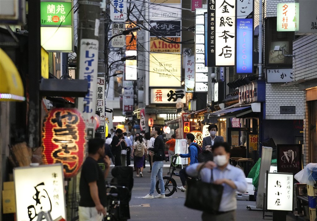 東京都23日新增619例確診病例,為時隔近一個月來再次出現單日新增逾600例。圖為21日東京街頭。(共同社).jpg 東京都23日新增619例確診病例,為時隔近一個月來再次出現單日新增逾600例。圖為21日東京街頭。(共同社).jpg