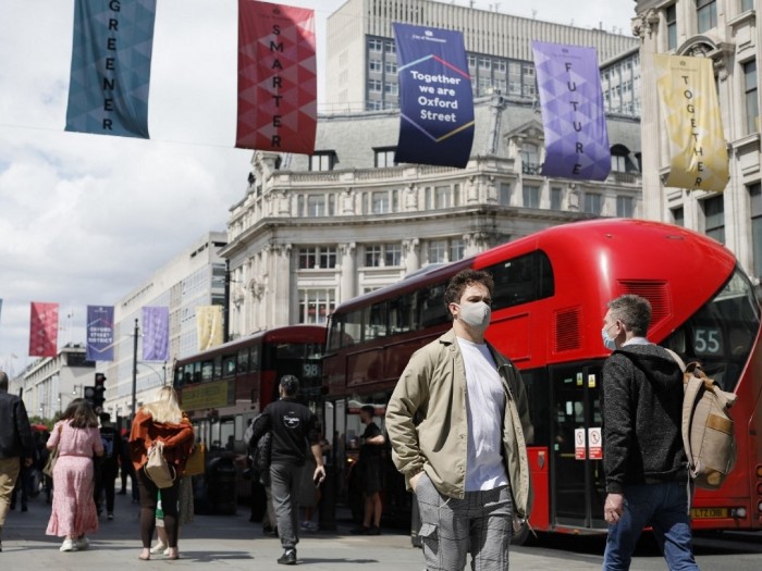 英國新增逾3萬5千宗確診,自1月中以來新高。(法新社).jpg 英國新增逾3萬5千宗確診,自1月中以來新高。(法新社).jpg