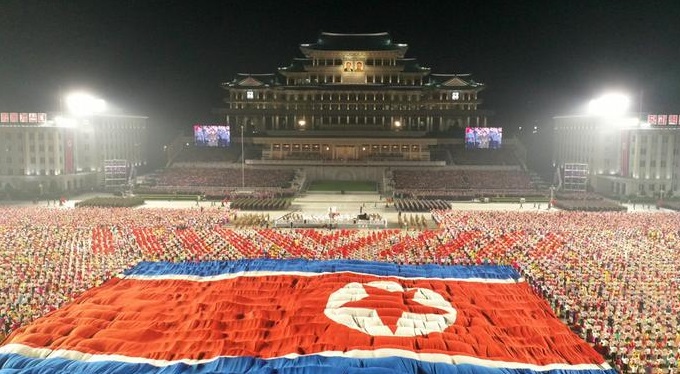 朝鲜周四举行建政73周年阅兵.jpg 朝鲜周四举行建政73周年阅兵.jpg