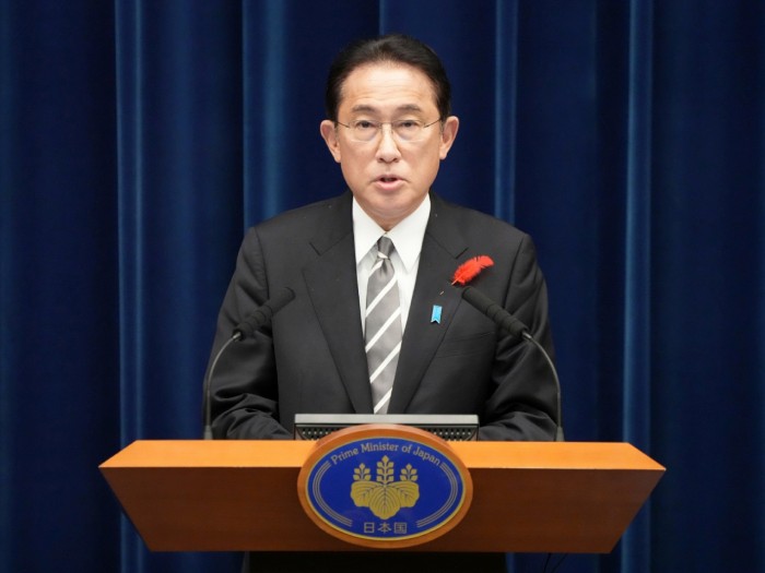岸田文雄就疫情召開對策會議,交代若疫情擴大如何應對的大綱。(美聯社資料圖片).jpg 岸田文雄就疫情召開對策會議,交代若疫情擴大如何應對的大綱。(美聯社資料圖片).jpg