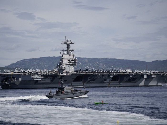 美國將派出福特號航空母艦和其他軍艦,以及增派戰機到地中海,加強震懾力。(法新社資料圖片).jpg 美國將派出福特號航空母艦和其他軍艦,以及增派戰機到地中海,加強震懾力。(法新社資料圖片).jpg