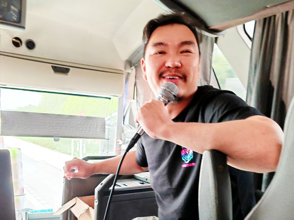 03导游董桢.jpg 03导游董桢.jpg