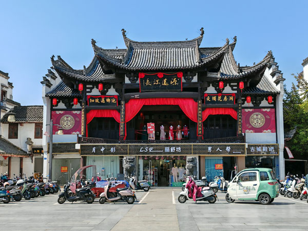011古城大戏楼.jpg 011古城大戏楼.jpg