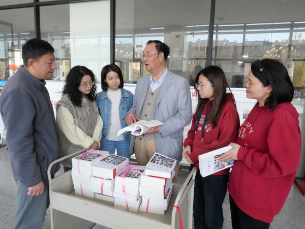 图片4(1).jpg 图片4(1).jpg