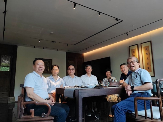 图片2.jpg 图片2.jpg