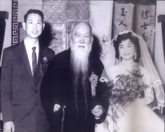 于右任是罗锦堂夫妇的证婚人.jpg 于右任是罗锦堂夫妇的证婚人.jpg