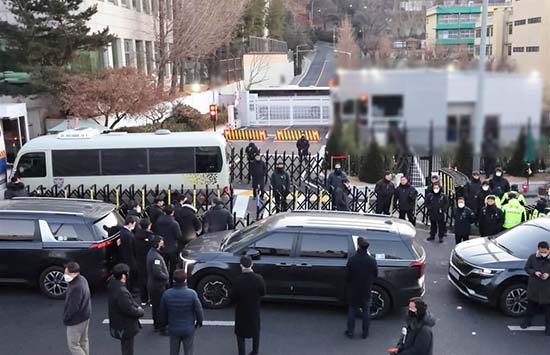 尹錫悅律師團提告公調處長等11人-控違法執行逮捕令.jpg 尹錫悅律師團提告公調處長等11人-控違法執行逮捕令.jpg