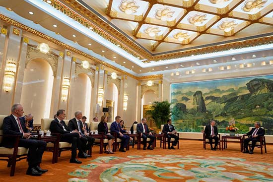 2025-03-23T083628Z_864211580_RC2VIDA6RFBA_RTRMADP_3_USA-TRUMP-CHINA.jpg 2025-03-23T083628Z_864211580_RC2VIDA6RFBA_RTRMADP_3_USA-TRUMP-CHINA.jpg