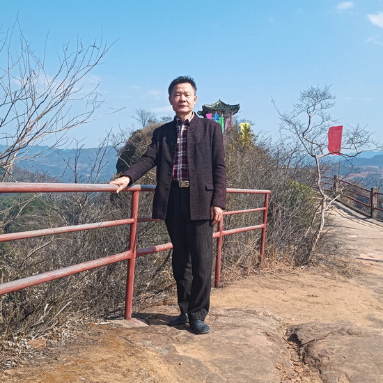 网络——李翱翔.jpg 网络——李翱翔.jpg