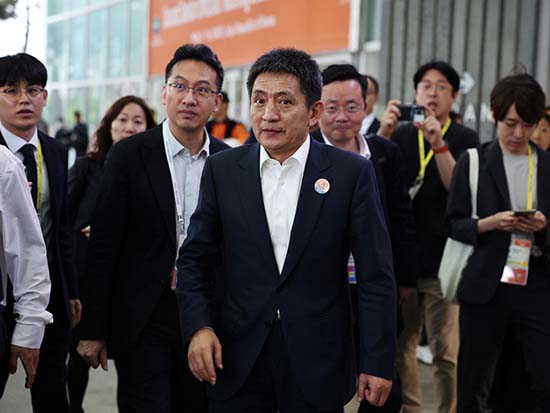 李成鋼表示,中美談判團隊經過兩日會談,已就貿易框架達成共識,將會匯報給雙方領導人。路透社資料圖片.jpg 李成鋼表示,中美談判團隊經過兩日會談,已就貿易框架達成共識,將會匯報給雙方領導人。路透社資料圖片.jpg