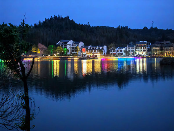 012大金湖夜色.jpg 012大金湖夜色.jpg
