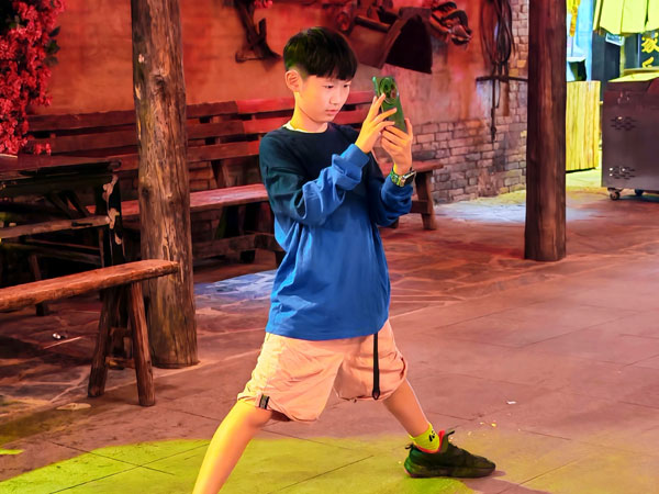 08我来拍合影.jpg 08我来拍合影.jpg