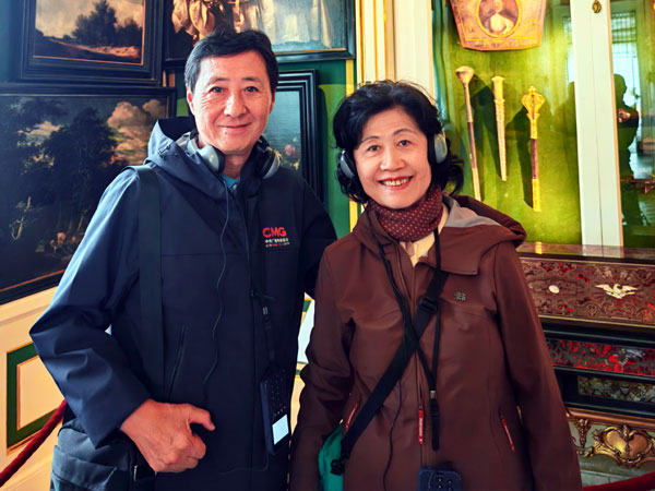 010宫殿内留影.jpg 010宫殿内留影.jpg